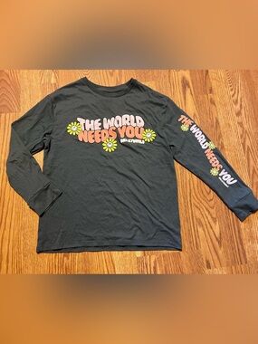 Kids Long-Sleeve 'The World Needs You' Graphic Tee - Black size medium (8)